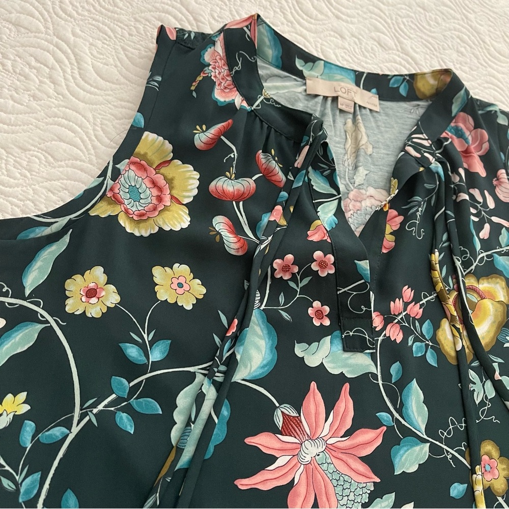 3/$21 | LOFT Floral Sleeveless Top Size MP - Picture 5 of 13
